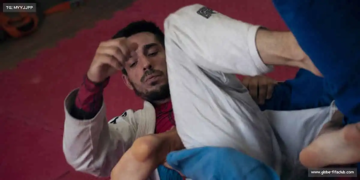 世俱杯投注网站——🪂滑翔翼展,翱翔天际!